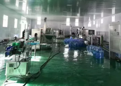 青海三江源食品桶瓶装纳滤矿泉水.jpg
